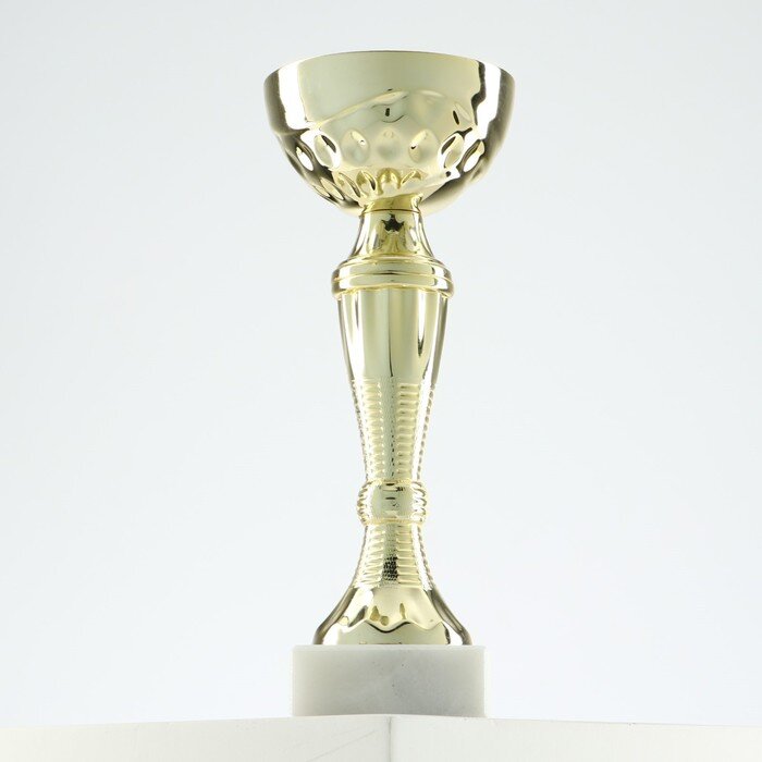 Кубок 150С, зол., подставка камень, 17,6 х 7 х 5,2 см
